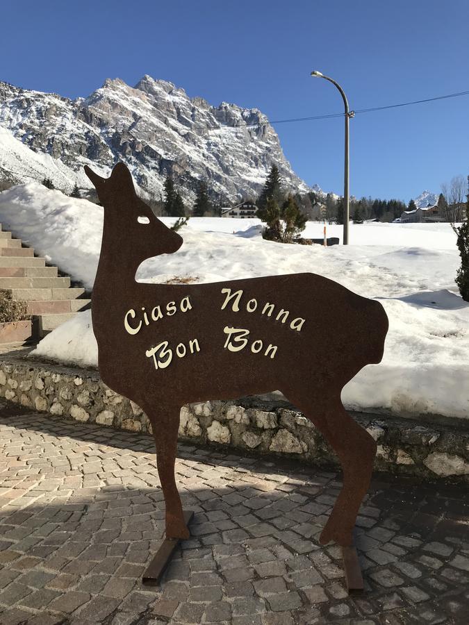 Ciasa Nonna Bon Bon Hotel Cortina d'Ampezzo Exterior photo